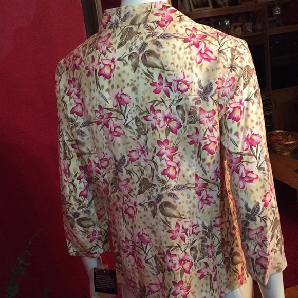 NWT SAG HARBOR SILK BLOUSE SIZE S - Picture 7 of 7